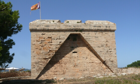 castell de la punta de namer en cala millor